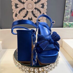 Elegant Blue Platform Heels